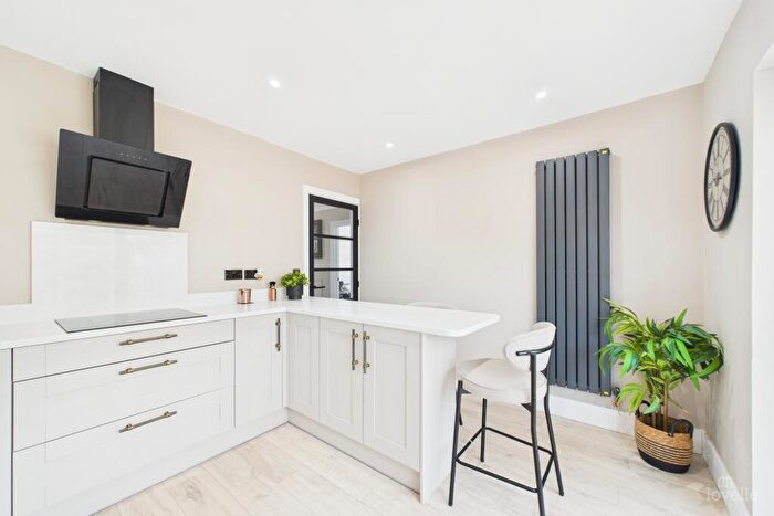 3 Bedroom Detached Bungalow For Sale In Bradwell Close, Barton-upon-Humber, North Lincolnshire, DN18