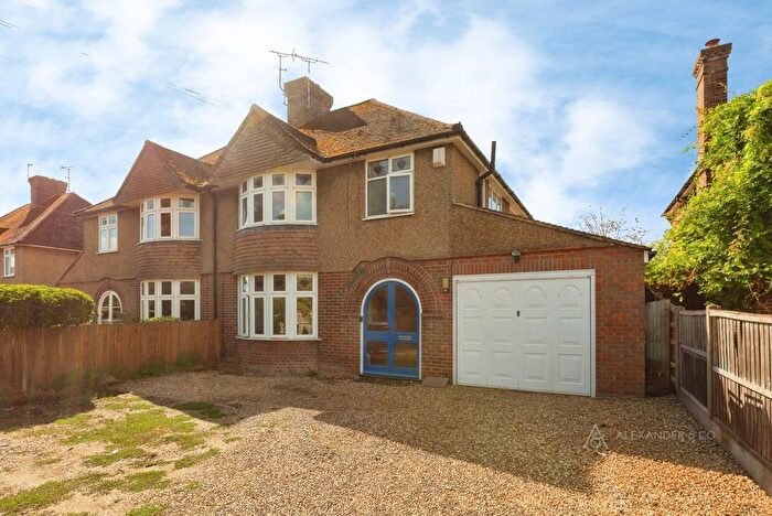 3 Bedroom Semi-Detached House To Rent In Tring Road, Aylesbury, Buckinghamshire, HP20