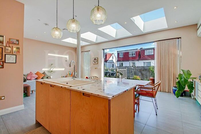 4 Bedroom Semi-Detached House For Sale In Dollis Hill Avenue, London, NW2