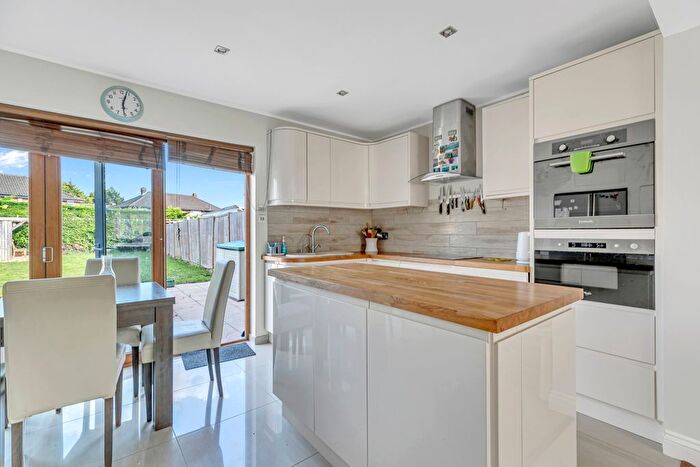 3 Bedroom Terraced House For Sale In Horton Road, Colnbrook, Slough, SL3