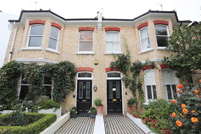 2 Bedroom Flat To Rent In Ranelagh Villas, Hove, BN3