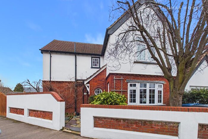 4 Bedroom Detached House For Sale In Rycroft Avenue, St. Neots, Cambridgeshire, PE19