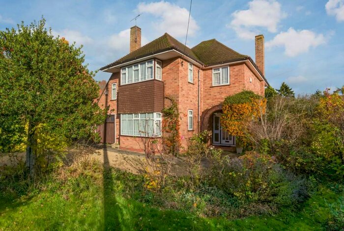 3 Bedroom Detached House For Sale In Church Road, Wilmcote, Stratford-upon-Avon, CV37
