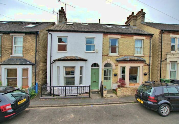 3 Bedroom Terraced House To Rent In Natal Road, Cambridge, CB1