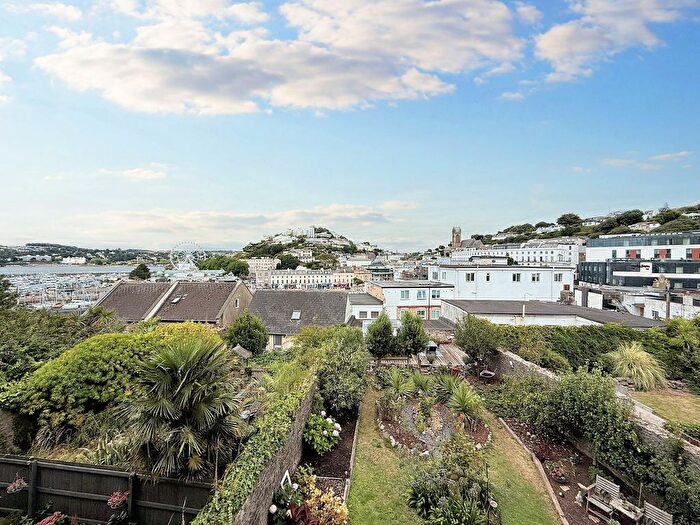 3 Bedroom Flat To Rent In Park Hill Road, Torquay, TQ1