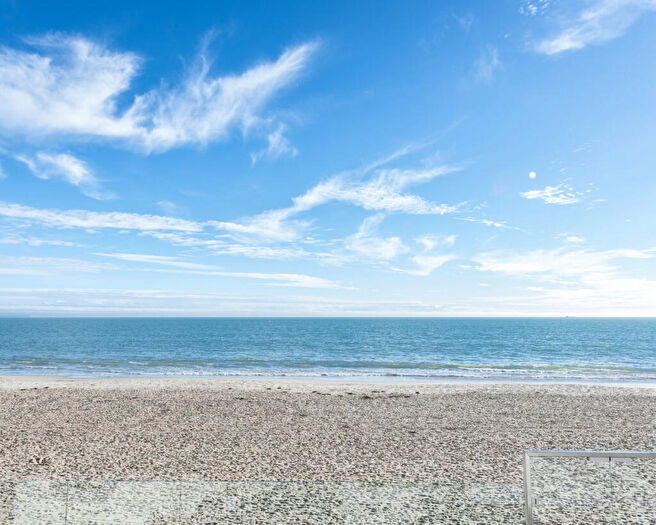 4 Bedroom Apartment For Sale In Banks Road, Sandbanks, Poole, Dorset, BH13