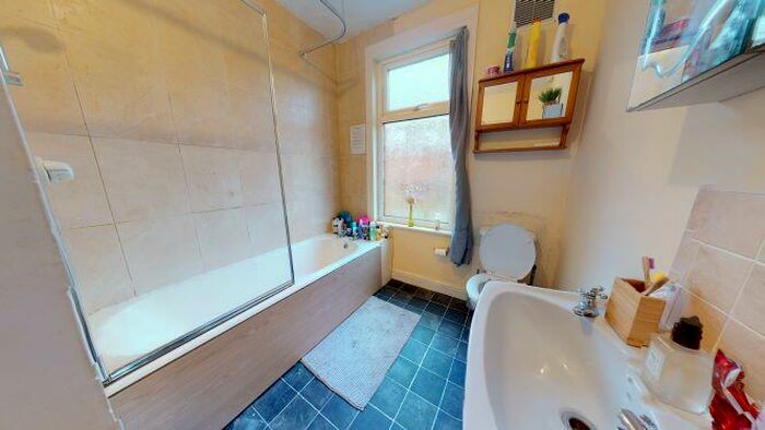 2 Bedroom End Of Terrace House To Rent In Vicarage Terrace, Kirkstall, Leeds, LS5