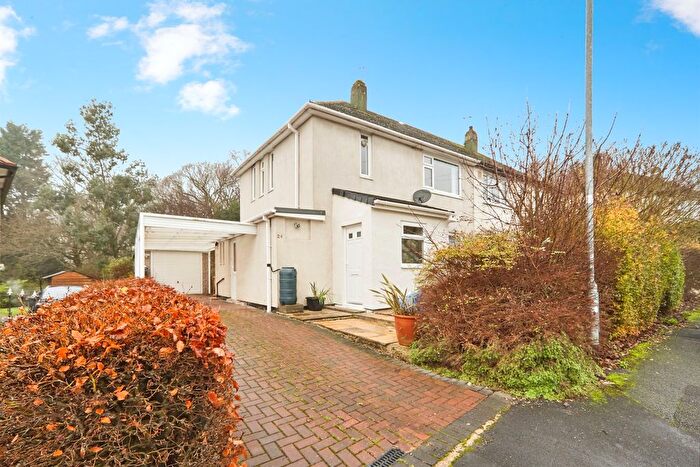 3 Bedroom Semi Detached House For Sale In Parkstone Grove, Leeds, LS16