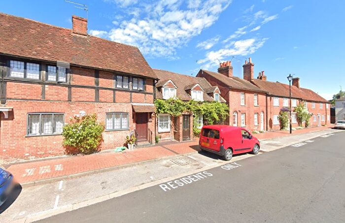 1 Bedroom Flat To Rent In Rose Street, Wokingham, Berkshire, RG40