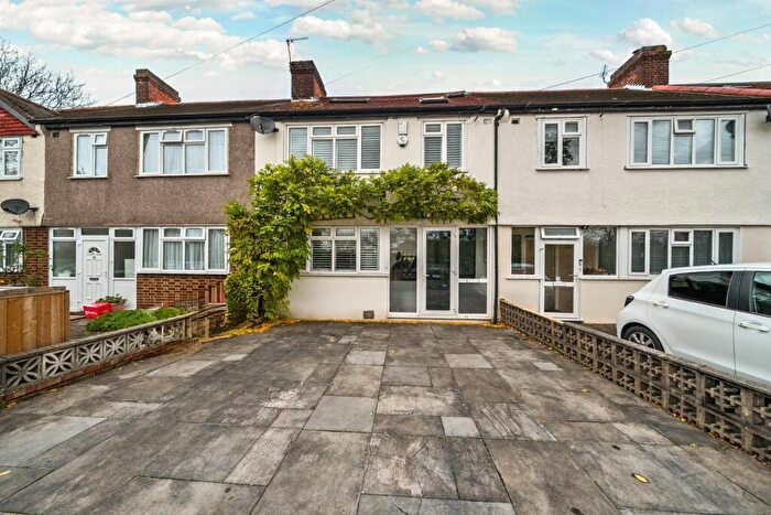 4 Bedroom Terraced House For Sale In Victoria Road, Mitcham, CR4