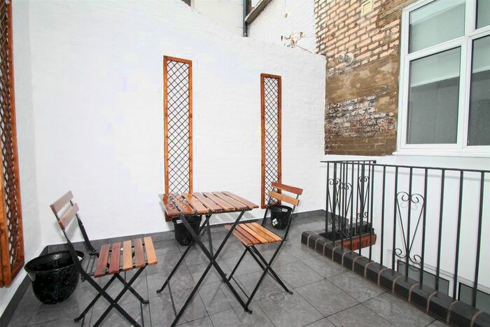 1 Bedroom Flat To Rent In Hornsey Road, London N19