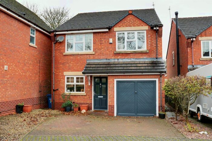 4 Bedroom Detached House To Rent In Anglesey Hollow, Hednesford, Cannock, WS12
