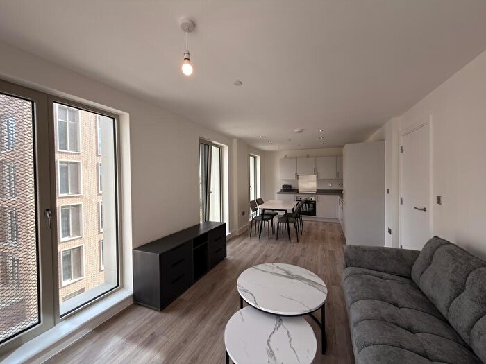 2 Bedroom Apartment To Rent In Boulevard Plaza, Bristol Street, B5