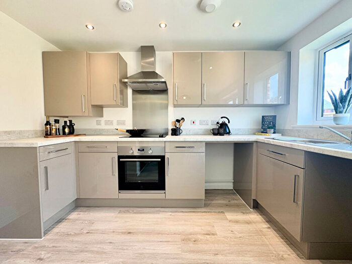 3 Bedroom Semi-Detached House For Sale In Bluebell Way, Whiteley, Fareham, PO15