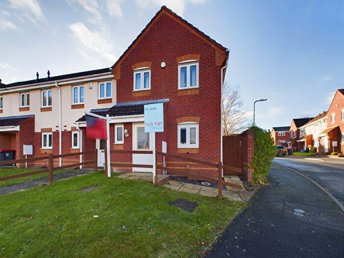3 Bedroom End Of Terrace House For Sale In Cardinals Close, Donnington Wood, Telford, Shropshire., TF2
