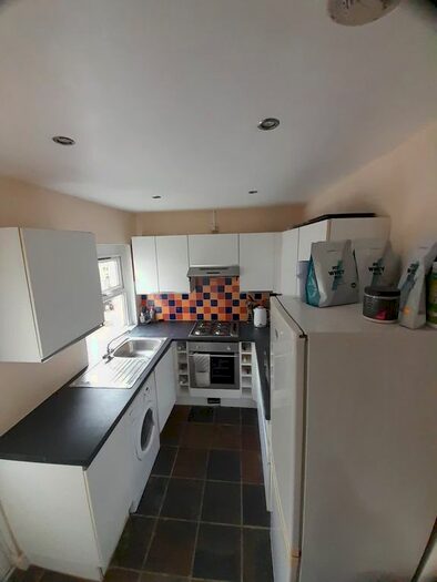 3 Bedroom Terraced House To Rent In Beaufort Terrace, Newport, NP20