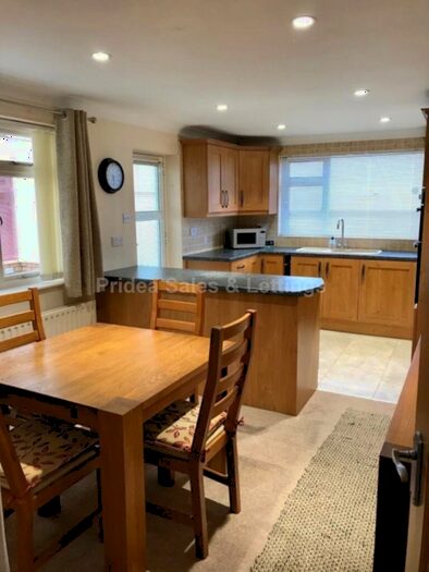 2 Bedroom Bungalow To Rent In Accommodation Road, Horncastle, LN9