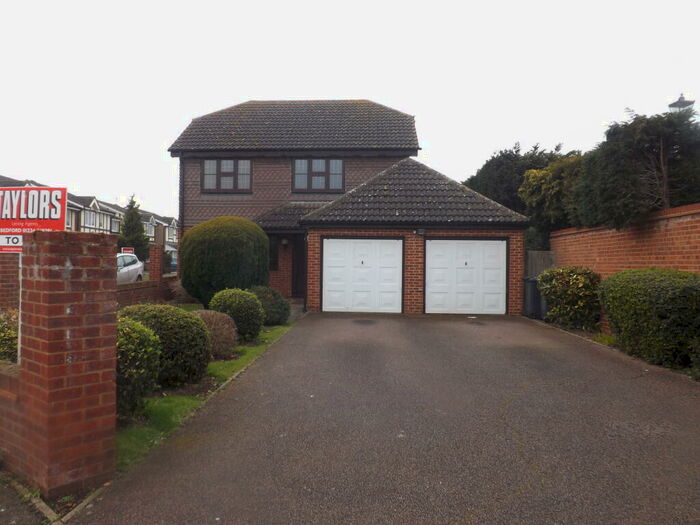 4 Bedroom House To Rent In Kempston, MK42