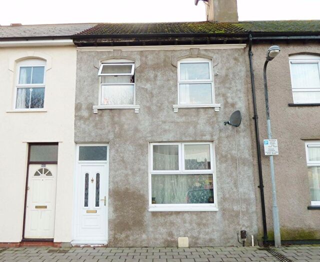 3 Bedroom Terraced House To Rent In System Street, Adamsdown, Cardiff, CF24