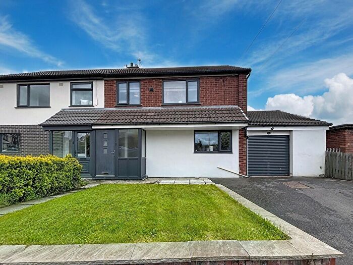 3 Bedroom Semi Detached House For Sale In Rudyard Drive, Darwen, BB3