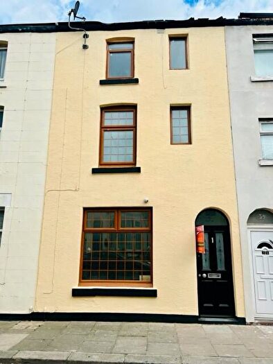 4 Bedroom Terraced House For Sale In Hill Street, Blackpool, Lancashire, FY4