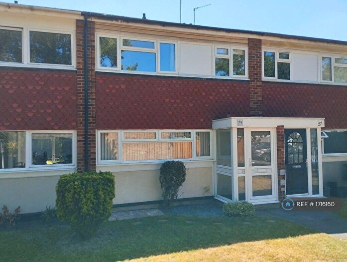 3 Bedroom Terraced House To Rent In Woodcote Drive, Orpington, BR6