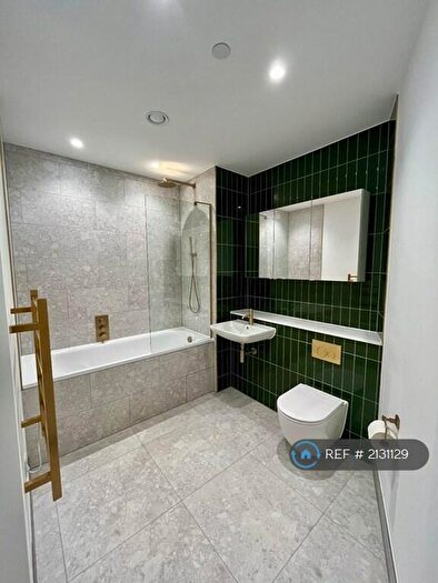 1 Bedroom Flat To Rent In Mentmore Terrace, London, E8