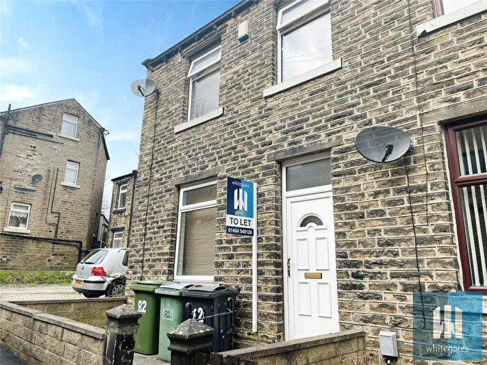 2 Bedroom End Of Terrace House To Rent In Church Lane, Moldgreen, Huddersfield, HD5