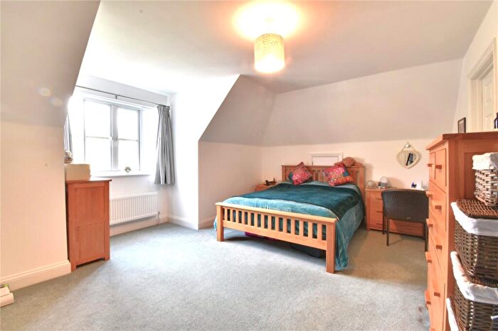 4 Bedroom Detached House For Sale In Bucknalls Drive, Bricket Wood, St. Albans, Hertfordshire, AL2