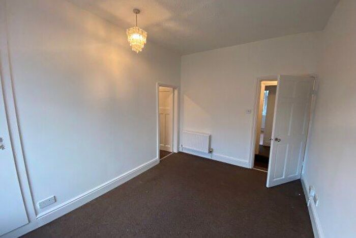 2 Bedroom End Of Terrace House To Rent In Great Moor Street, Stockport, SK2