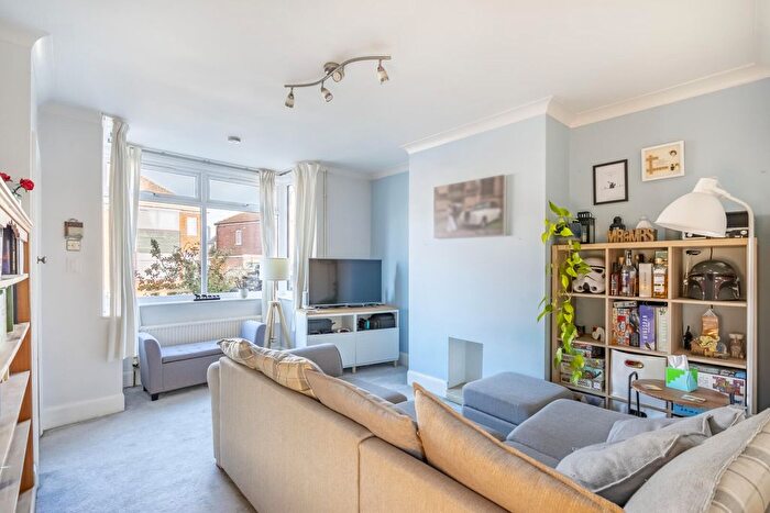 2 Bedroom Semi-detached House For Sale In Langholme Drive, York, YO26