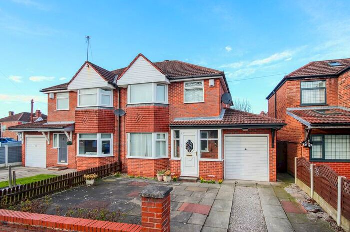 3 Bedroom Semi-Detached House To Rent In Braemar Avenue, Stretford, Manchester, M32