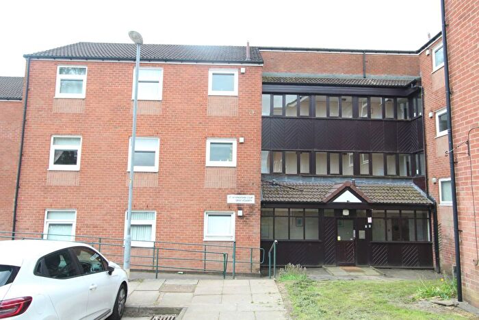 1 Bedroom Flat For Sale In Great Howarth, Rochdale, OL12