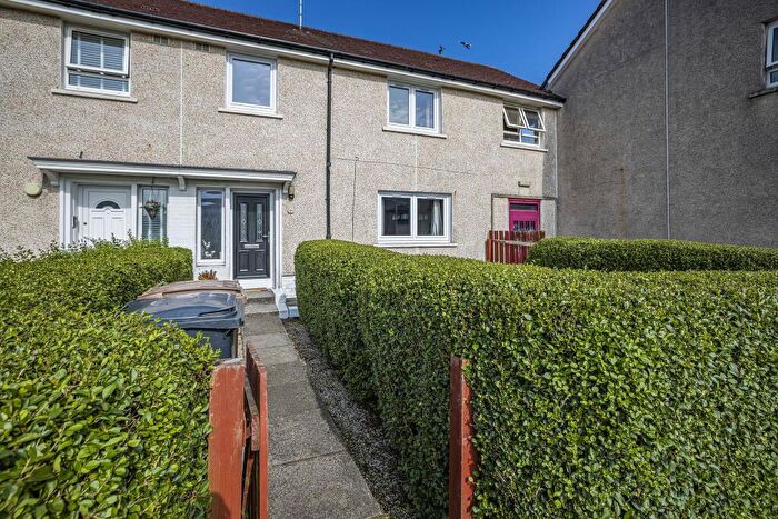 3 Bedroom Terraced House For Sale In Braehead Road, Glenburn Paisley, PA2