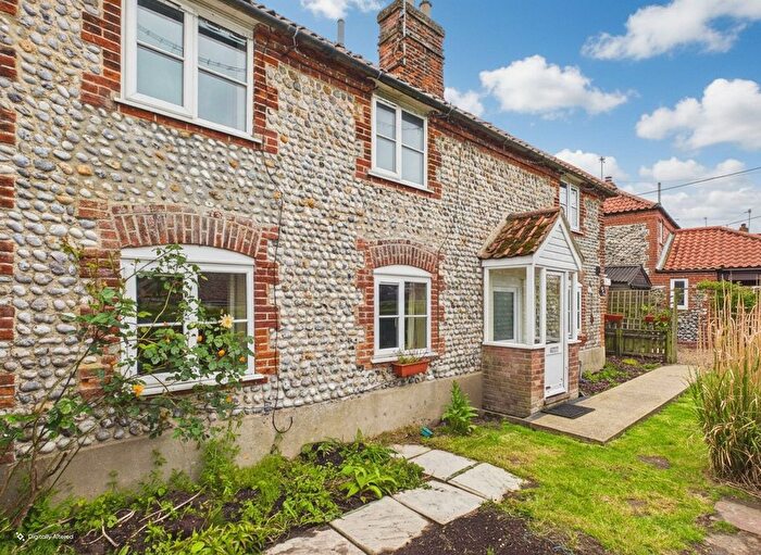 2 Bedroom Detached House For Sale In Old Turnpike Road, Roughton, NR11