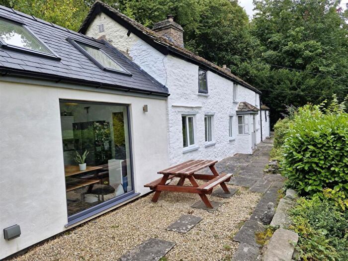 4 Bedroom Cottage For Sale In Cusop Dingle, Hay-On-Wye, Hereford, HR3