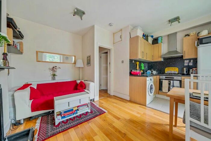 2 Bedroom Flat To Rent In Highgate, London, N6