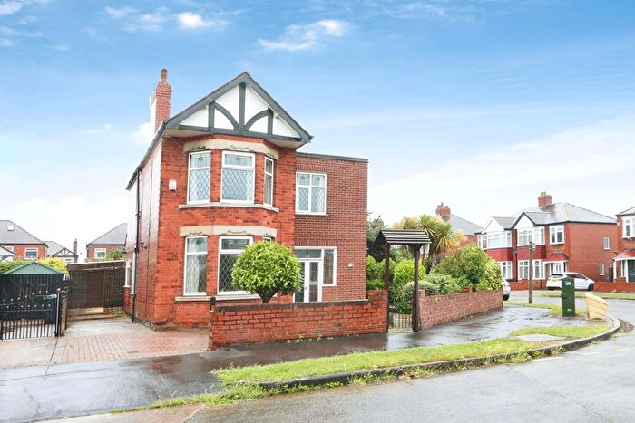 4 Bedroom Detached House For Sale In Norland Avenue, Hull, HU4