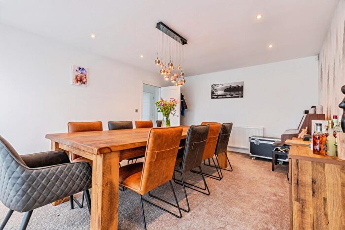 5 Bedroom Detached House For Sale In Meadow View, Radcliffe, Manchester, Greater Manchester, M26