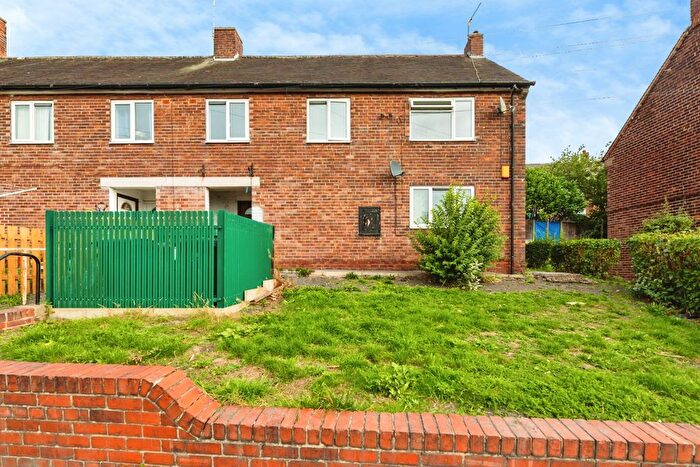 2 Bedroom Flat For Sale In Greenwood Road, High Green, Sheffield, S35