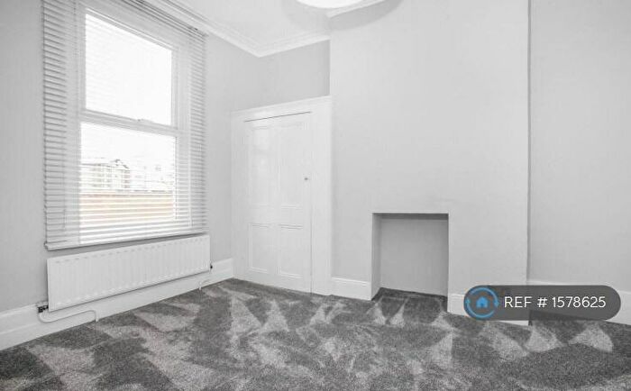 2 Bedroom Flat To Rent In Stanstead Road, London, SE23