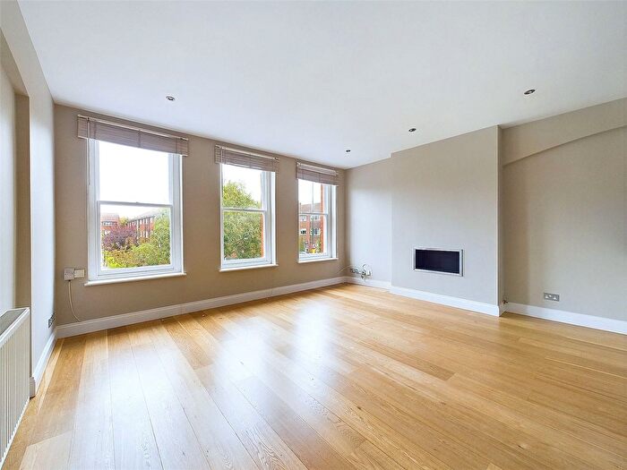 1 Bedroom Flat To Rent In St. Margarets Road, St Margarets, Twickenham, TW1