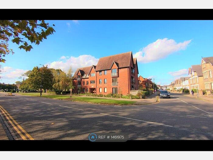 3 Bedroom Flat To Rent In Albany House, Bedford, MK40