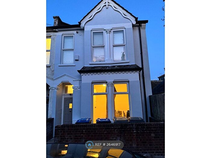 2 Bedroom Flat To Rent In Kenilworth Road, London, NW6