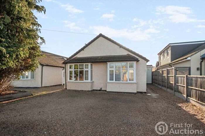 8 Bedroom Detached House For Sale In Dennis Way, Cippenham, SL1