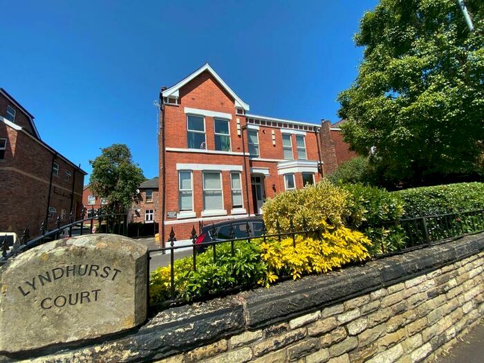 2 Bedroom Flat To Rent In Lyndhurst Court, Whitelow Road, Chorlton Green, M21