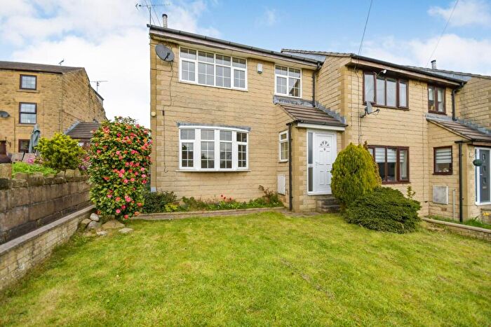 3 Bedroom Terraced House For Sale In Burncross Road, Burncross, Sheffield, S35