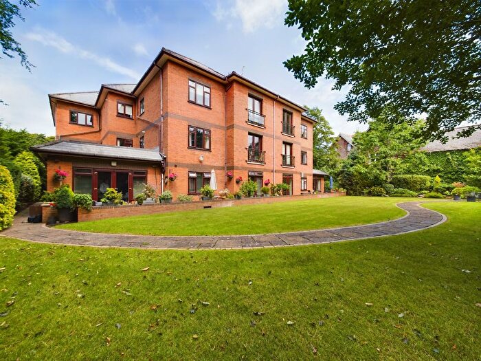 2 Bedroom Flat For Sale In Beech Lane, Calderstones, Liverpool., L18