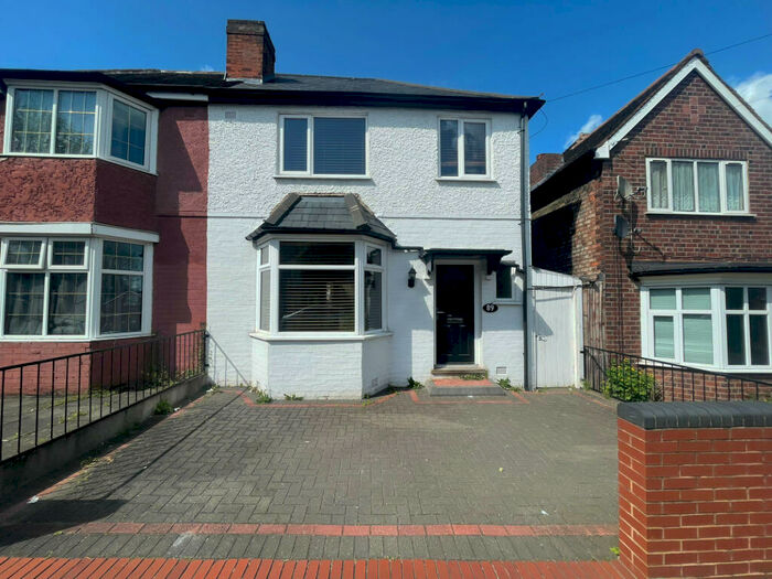 3 Bedroom Semi-Detached House To Rent In Regent Road, Birmingham, West Midlands, B21