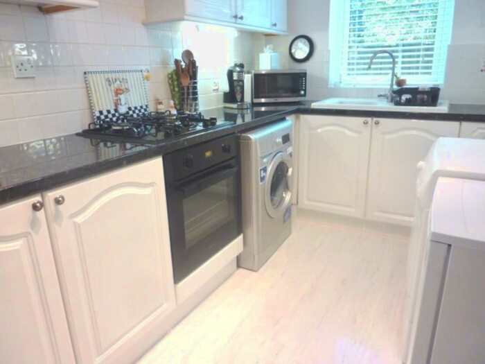 2 Bedroom Ground Flat To Rent In Egerton Court, Ashton, PR2